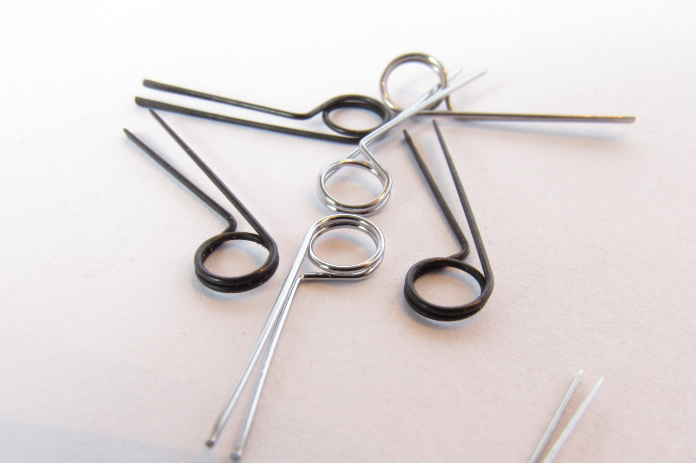 Hook holder hook eye classic wire